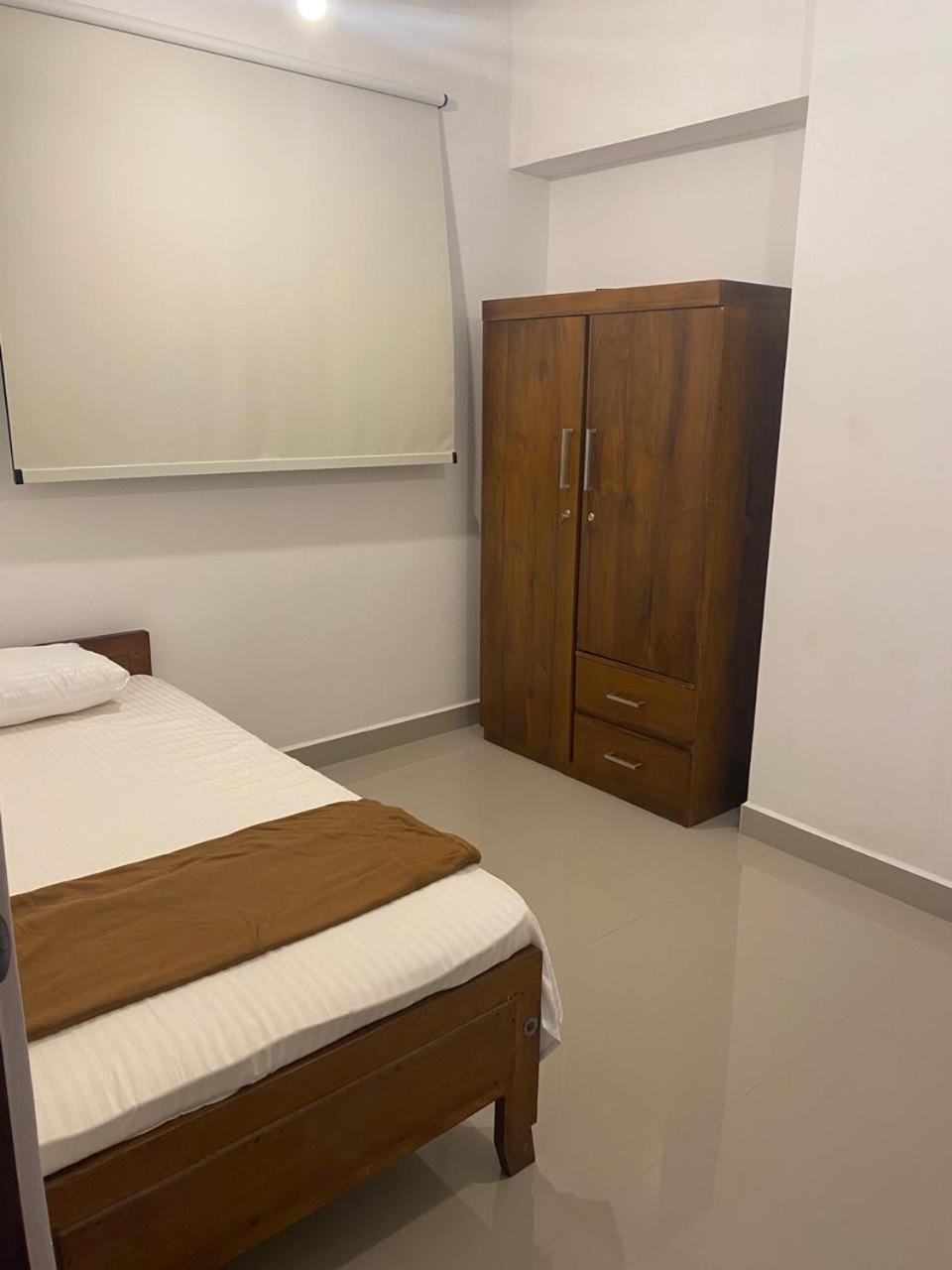 Apartment Oval View Residencies *